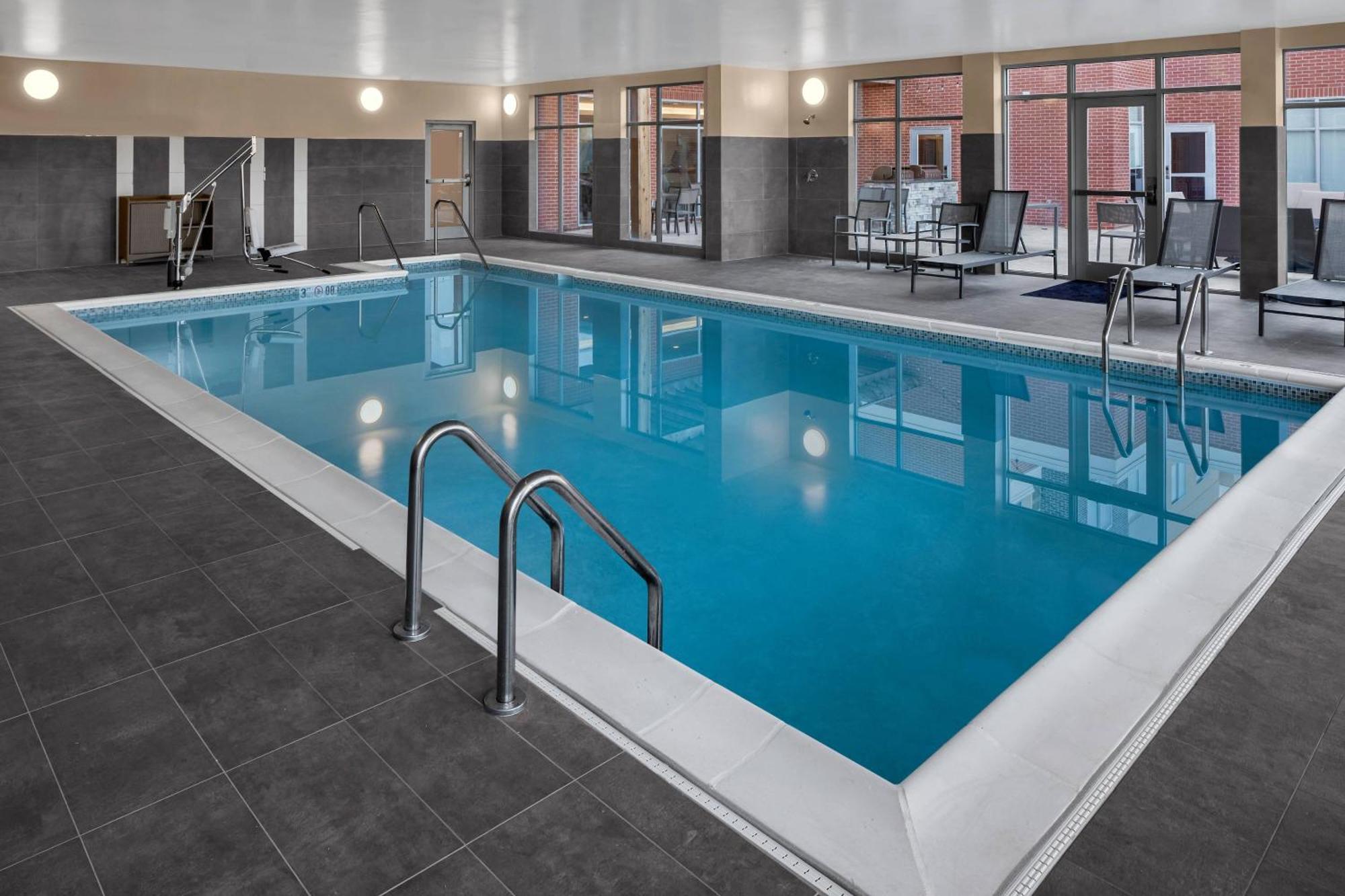 Residence Inn Richmond Midtown/Glenside Dumbarton Екстер'єр фото