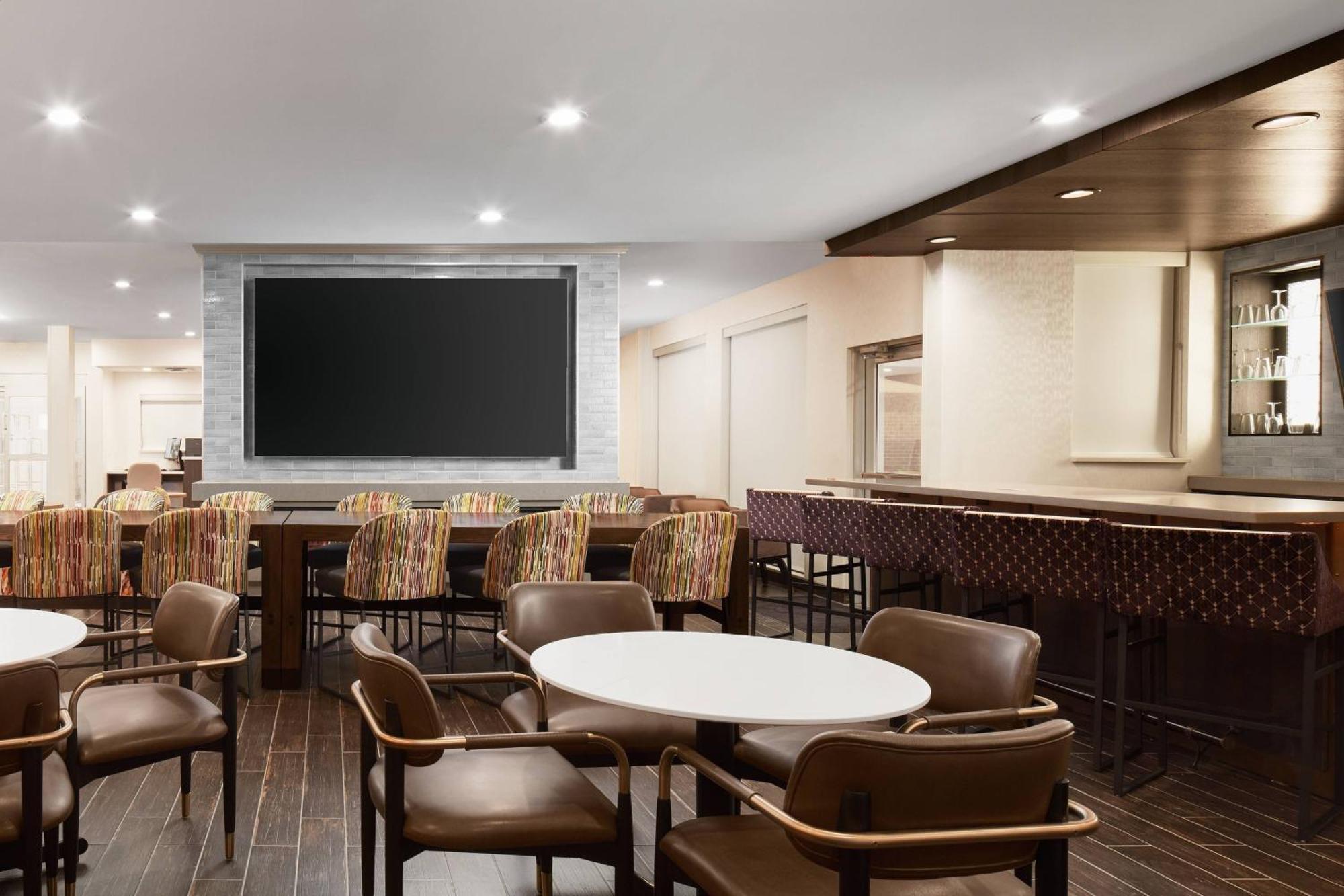 Residence Inn Richmond Midtown/Glenside Dumbarton Екстер'єр фото